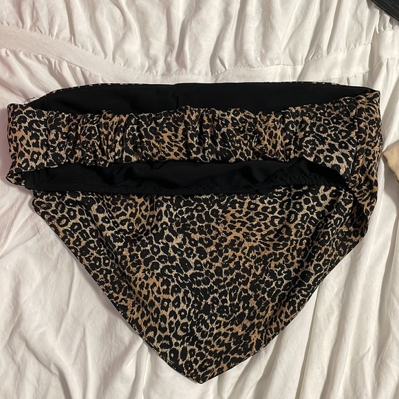 Leopard Scarf Top - Picture 2 of 5